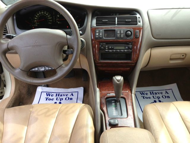 Mitsubishi Diamante 2002 photo 3