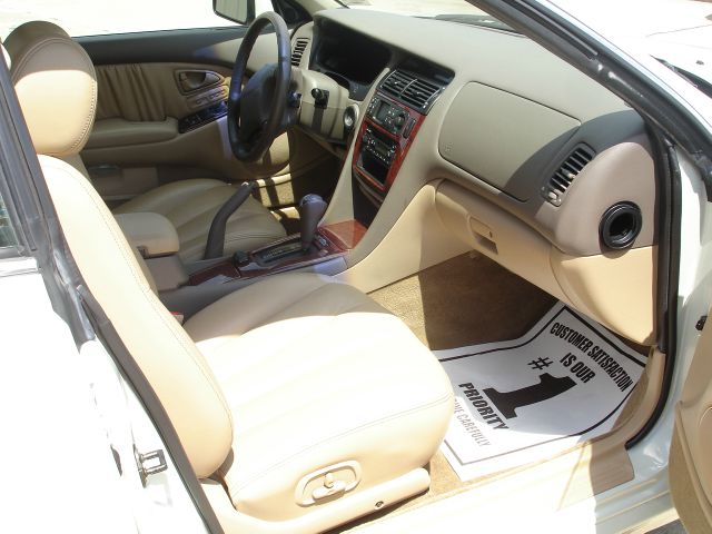 Mitsubishi Diamante 2002 photo 1