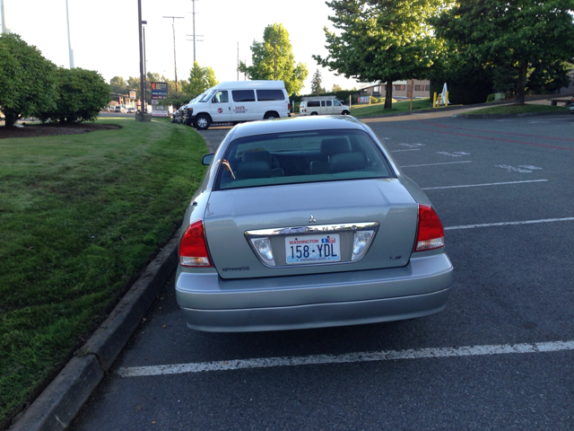 Mitsubishi Diamante Touring W/nav.sys Sedan