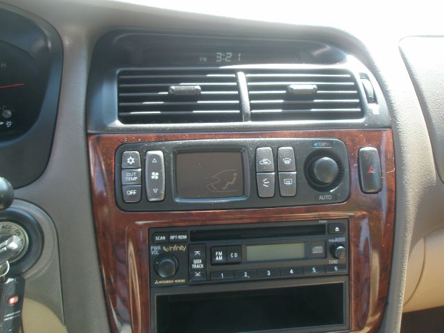 Mitsubishi Diamante 2002 photo 12