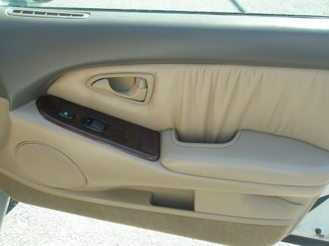 Mitsubishi Diamante 2002 photo 14
