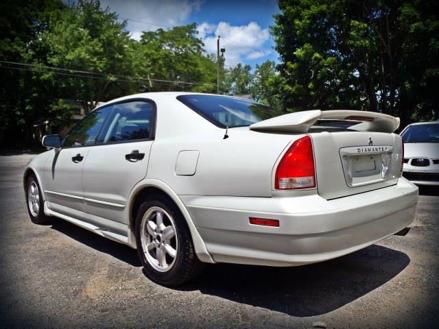 Mitsubishi Diamante 2003 photo 1