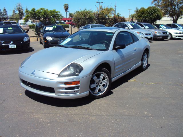 Mitsubishi Eclipse 2000 photo 2