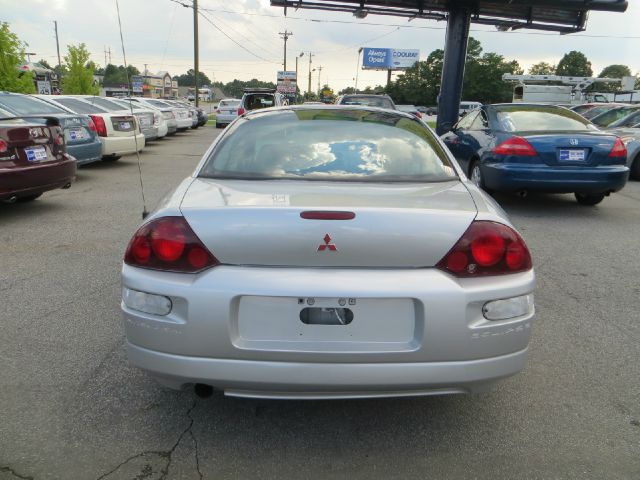 Mitsubishi Eclipse 2000 photo 2