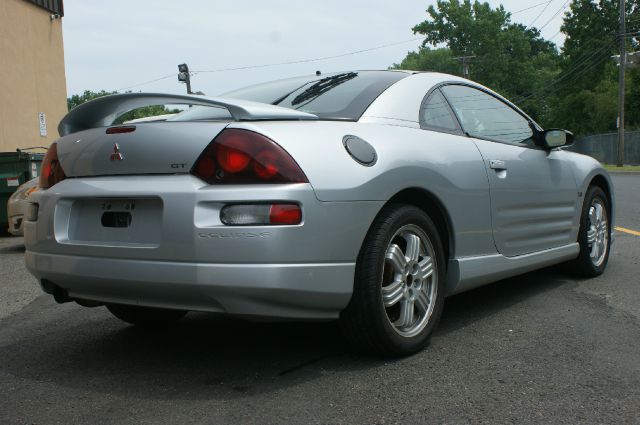Mitsubishi Eclipse 2001 photo 2