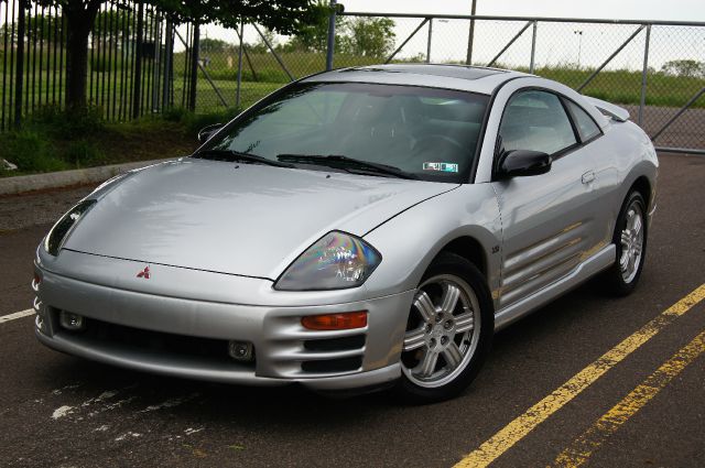 Mitsubishi Eclipse 2001 photo 2