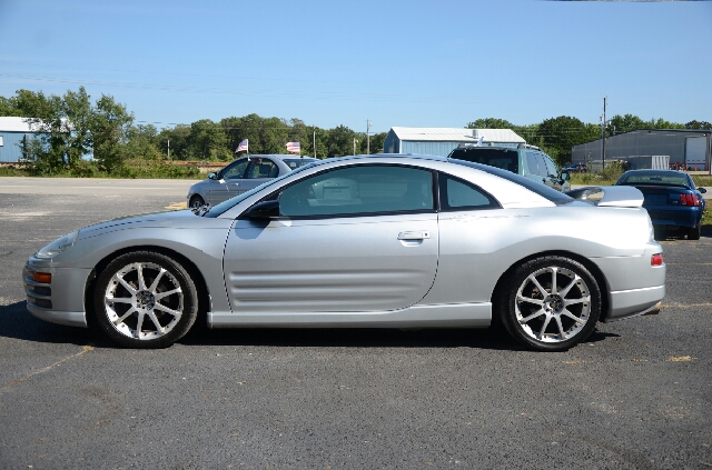 Mitsubishi Eclipse 2001 photo 2