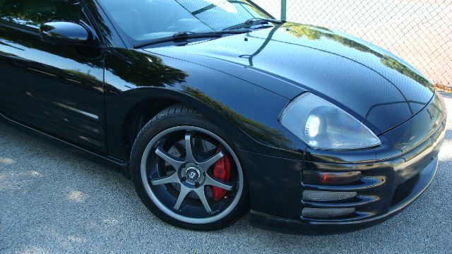 Mitsubishi Eclipse 2002 photo 2