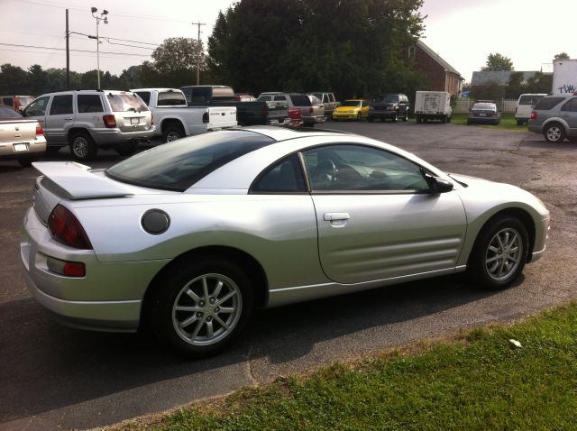 Mitsubishi Eclipse 2002 photo 3