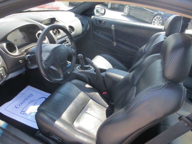 Mitsubishi Eclipse 2002 photo 3