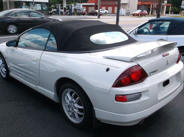 Mitsubishi Eclipse 2002 photo 2
