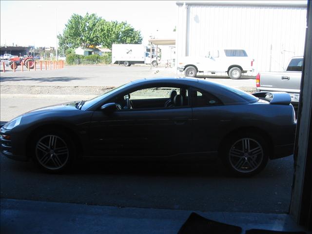 Mitsubishi Eclipse 2003 photo 2