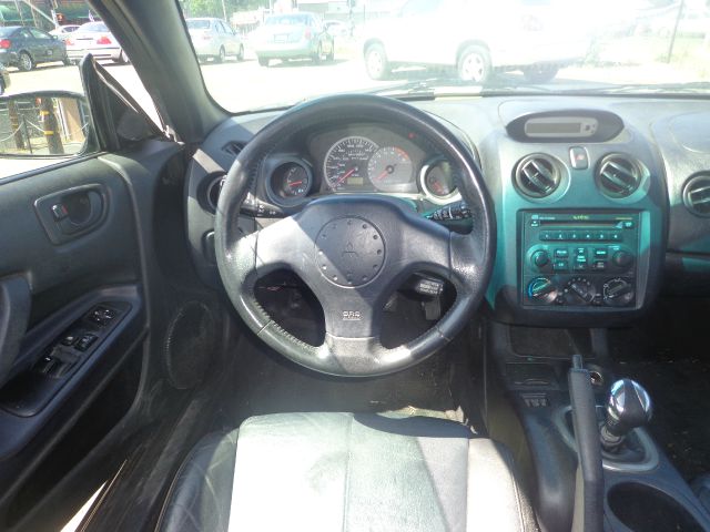 Mitsubishi Eclipse 2003 photo 4