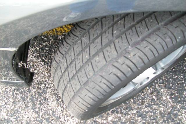 Mitsubishi Eclipse 2003 photo 2