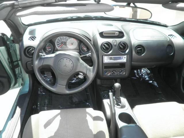 Mitsubishi Eclipse 2003 photo 2
