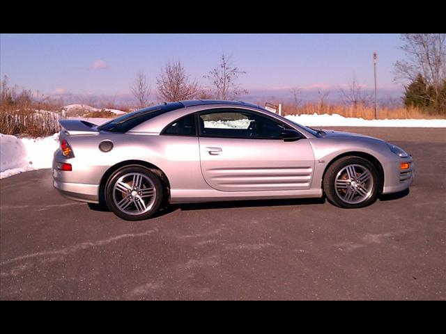 Mitsubishi Eclipse 2003 photo 1