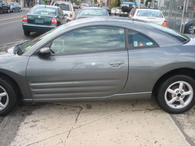 Mitsubishi Eclipse 2003 photo 2