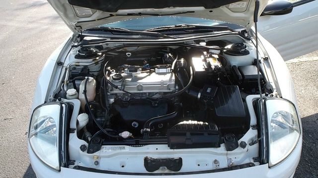 Mitsubishi Eclipse 2003 photo 2