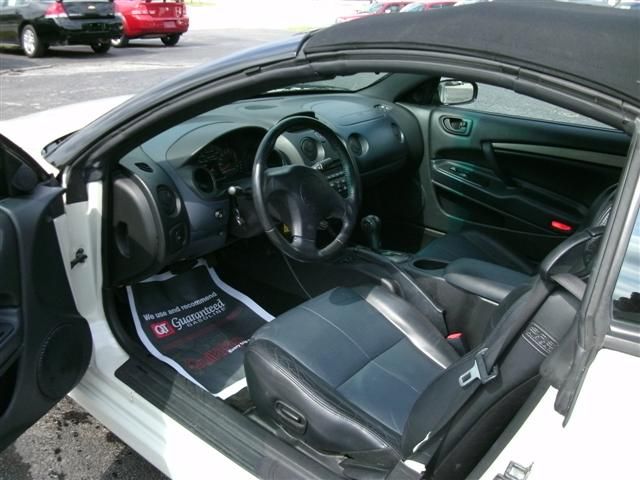 Mitsubishi Eclipse 2003 photo 2