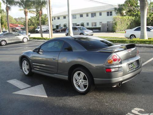 Mitsubishi Eclipse 2004 photo 2