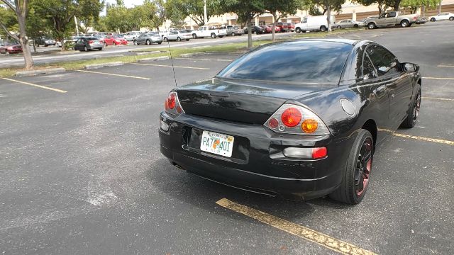 Mitsubishi Eclipse 2004 photo 2
