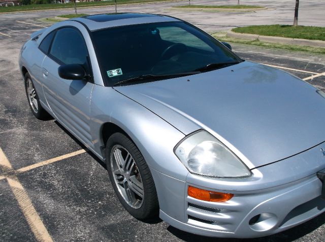 Mitsubishi Eclipse 2004 photo 3