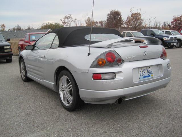 Mitsubishi Eclipse 2004 photo 2