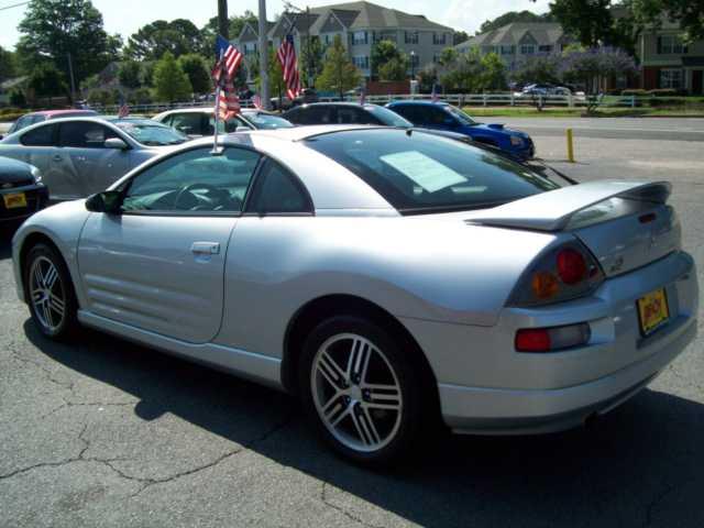 Mitsubishi Eclipse 2004 photo 2