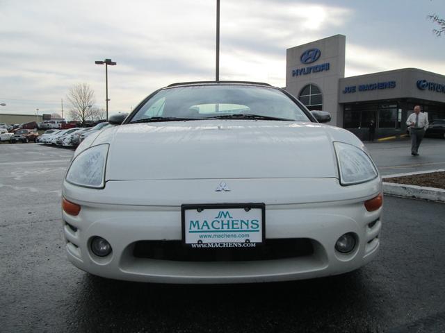 Mitsubishi Eclipse 2004 photo 2
