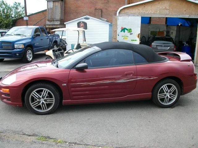 Mitsubishi Eclipse 2005 photo 2
