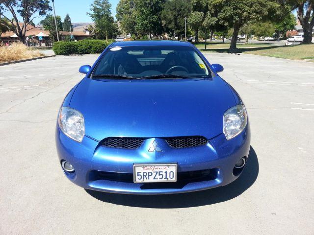 Mitsubishi Eclipse 2006 photo 2