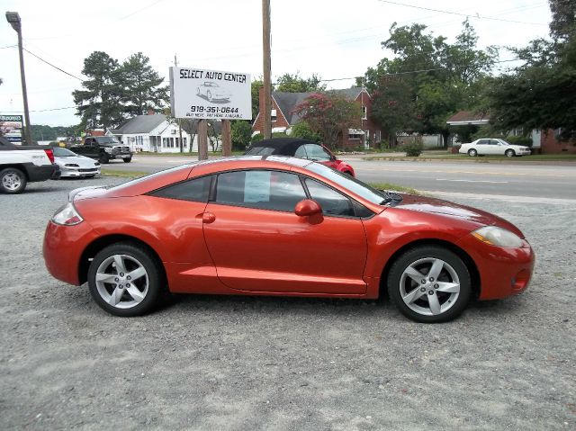 Mitsubishi Eclipse 2006 photo 2