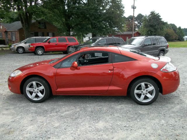 Mitsubishi Eclipse 2006 photo 4