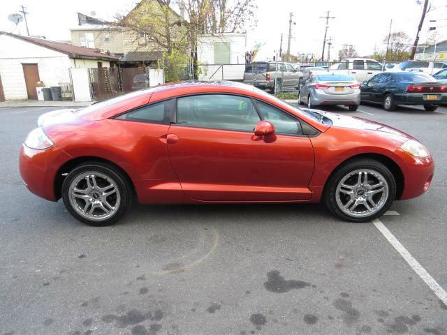 Mitsubishi Eclipse 2006 photo 2