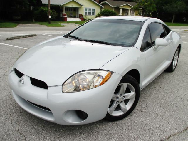 Mitsubishi Eclipse 2006 photo 2