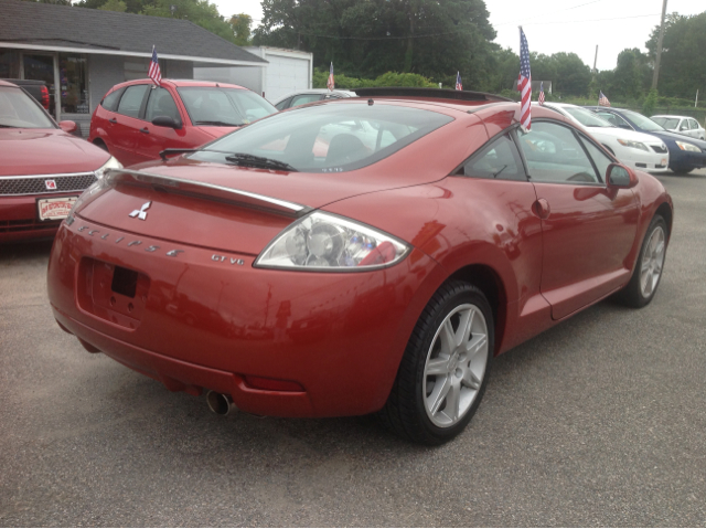Mitsubishi Eclipse 2006 photo 2