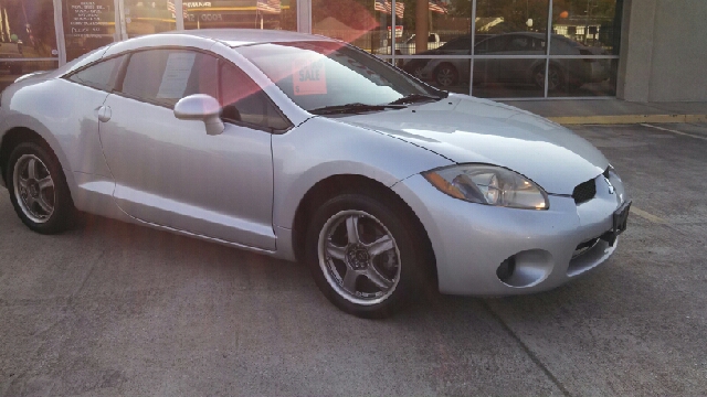 Mitsubishi Eclipse 2006 photo 3