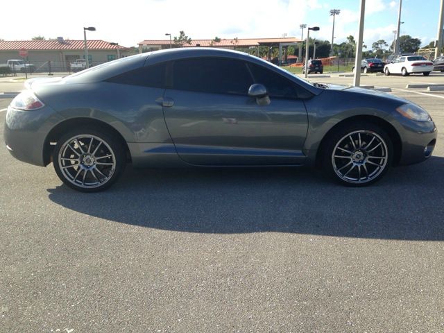 Mitsubishi Eclipse 2006 photo 3