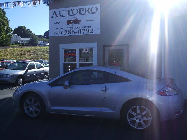 Mitsubishi Eclipse 2006 photo 4