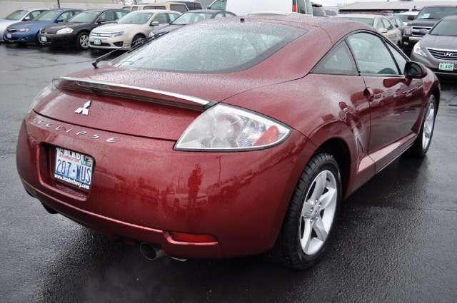 Mitsubishi Eclipse 2007 photo 3