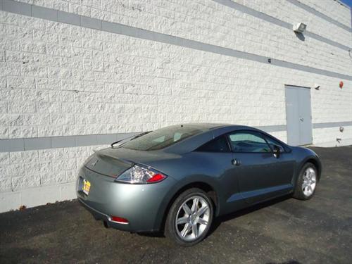 Mitsubishi Eclipse 2007 photo 2