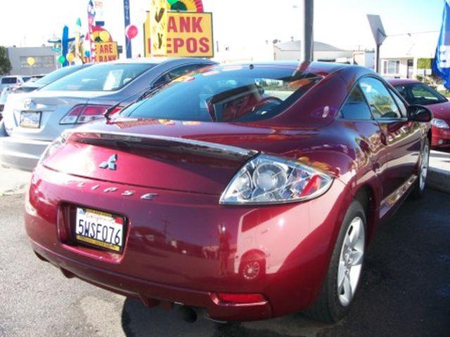 Mitsubishi Eclipse 2007 photo 2