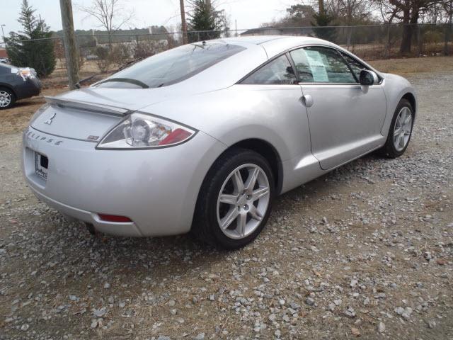 Mitsubishi Eclipse 2007 photo 3