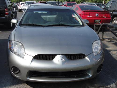 Mitsubishi Eclipse 2007 photo 3