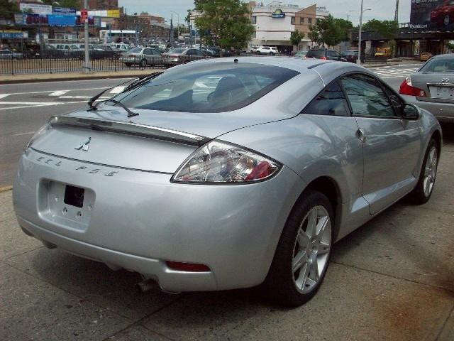 Mitsubishi Eclipse 2007 photo 3