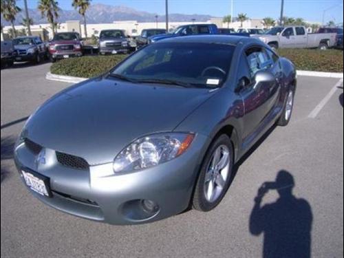 Mitsubishi Eclipse 2007 photo 2