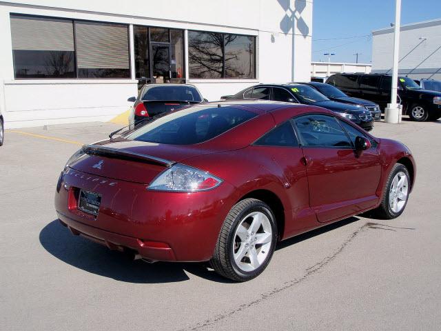 Mitsubishi Eclipse 2007 photo 2