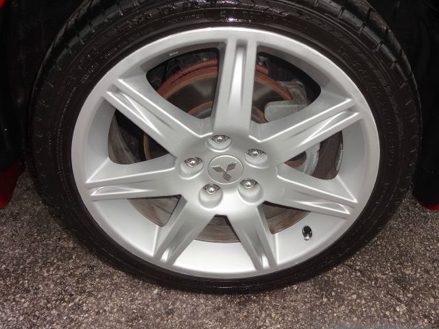 Mitsubishi Eclipse 2007 photo 21