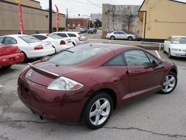 Mitsubishi Eclipse 2007 photo 3