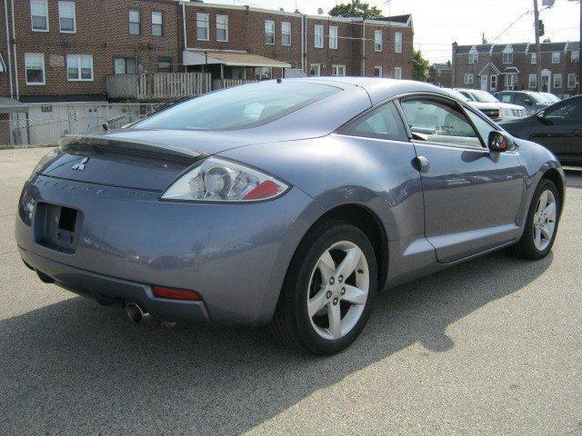 Mitsubishi Eclipse 2007 photo 2